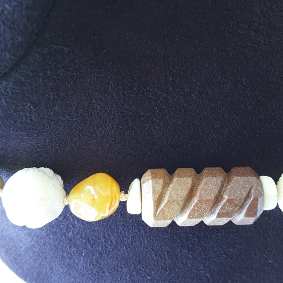 Rare Vintage Signed Les Bernard Inc Faux Ivory and Wood Necklace - Picture 6 of 10